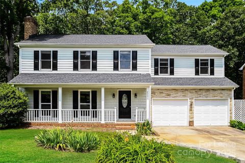 Photo of 2331 Hunters Bluff Drive, Matthews, NC 28105 (MLS # 4300603)