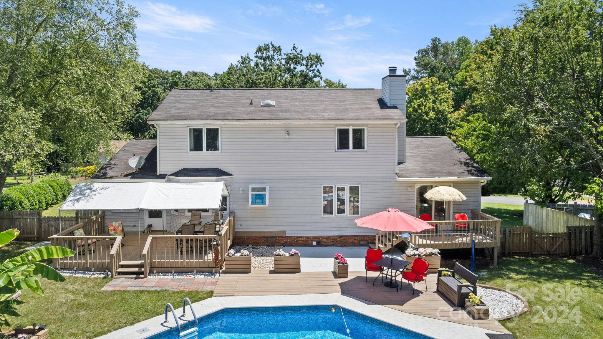 Foxwood - Residential