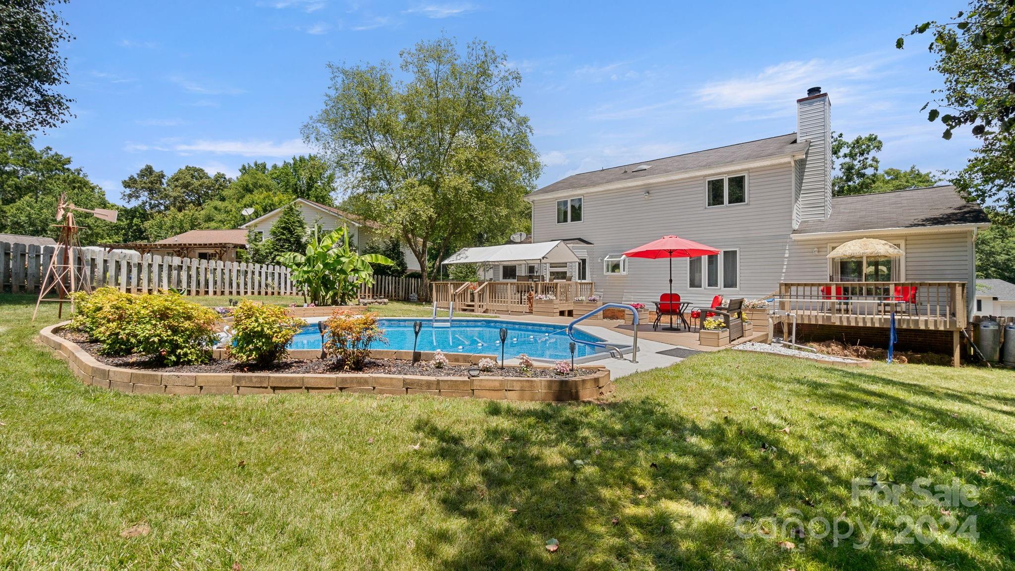 Foxwood - Residential