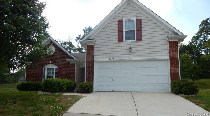 1.5 Sty, Partial Brick, transitionally styled home on over 1/3 acre lot.  Cozy Great room with decorative niche over the gas log fireplace and a vaulted ceiling.  Kitchen has good cabinet and counter space and is adjacent to the Bkfst Area.  The Master bedroom is on the main level and has a vaulted ceiling and Master bathroom with a garden tub, dual vanities and a separate shower. Two Secondary Bedrooms on main level. Bonus room is upstairs and it's large. This lovely home is ready for move in.