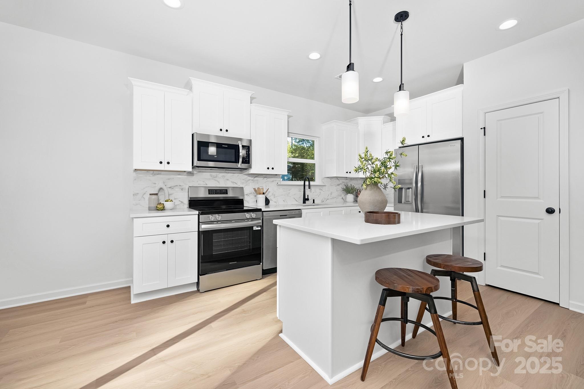 12405 Canal Drive