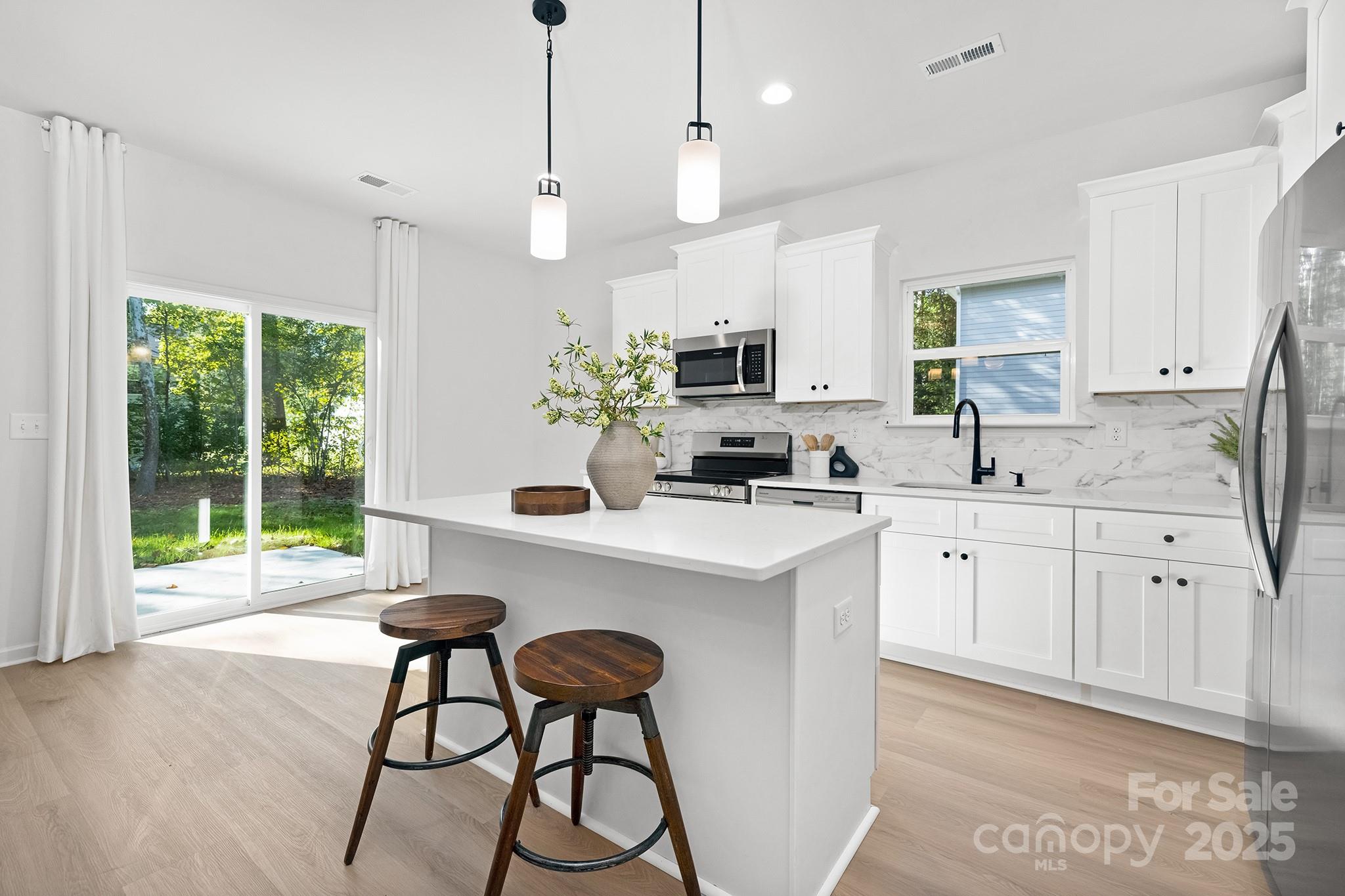 12405 Canal Drive