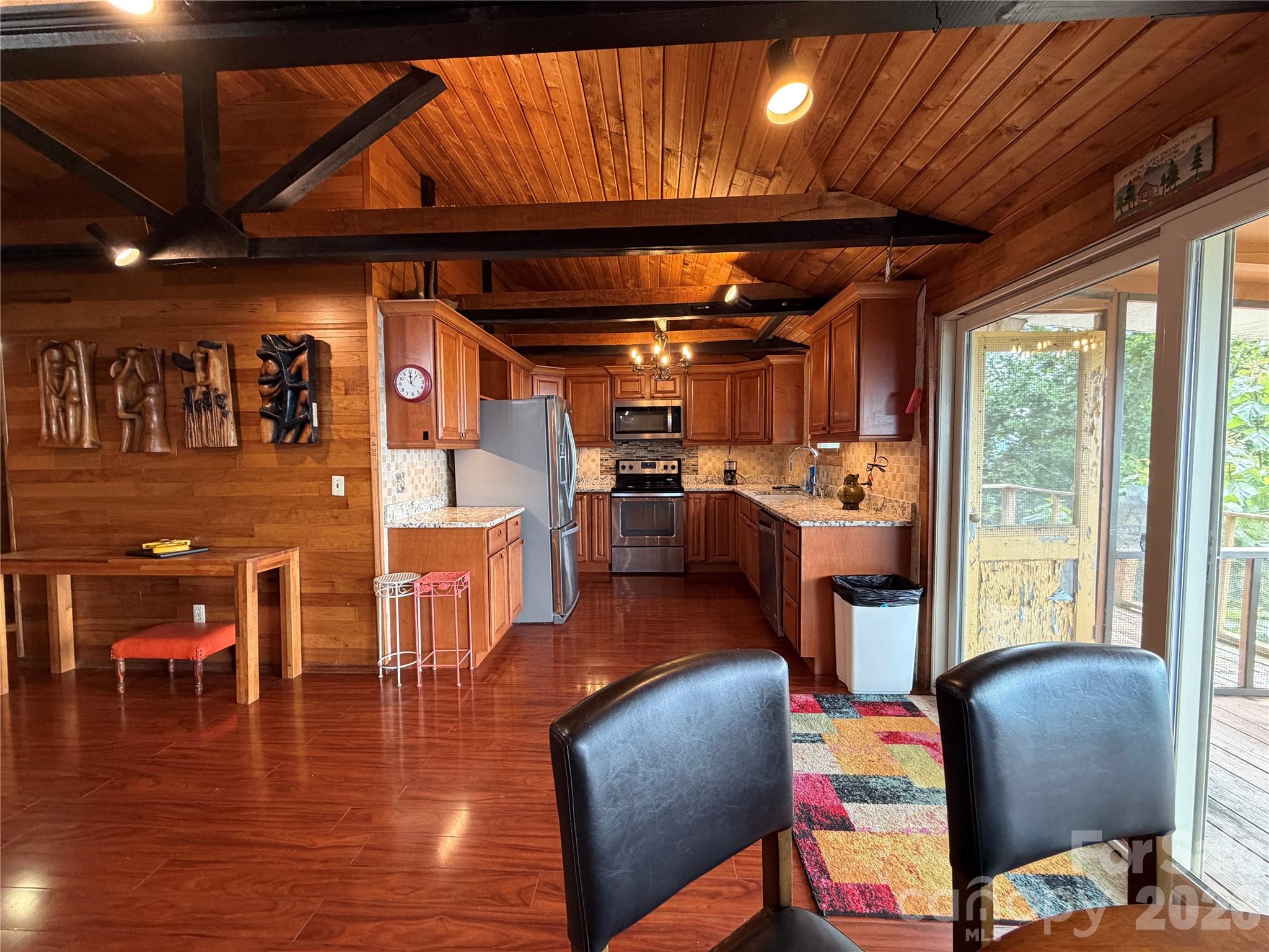 484 Alpine Drive 15