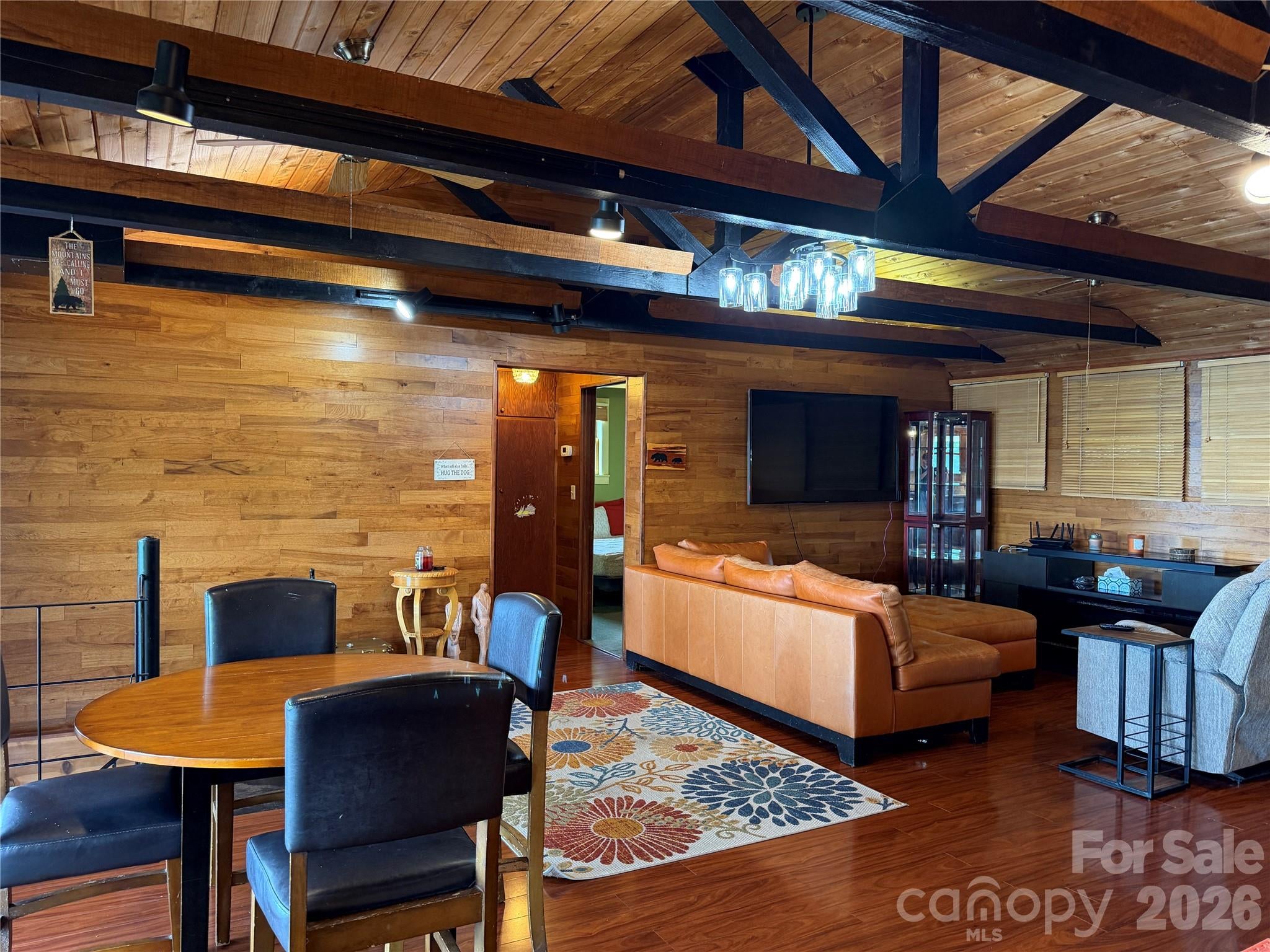 484 Alpine Drive 15