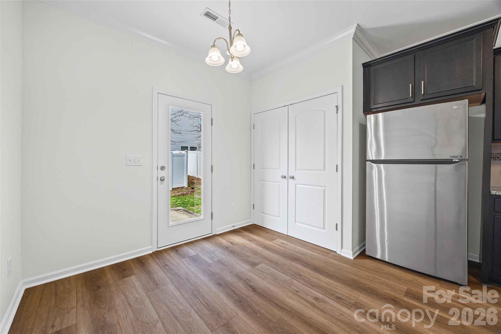 Newport Lakes - Residential