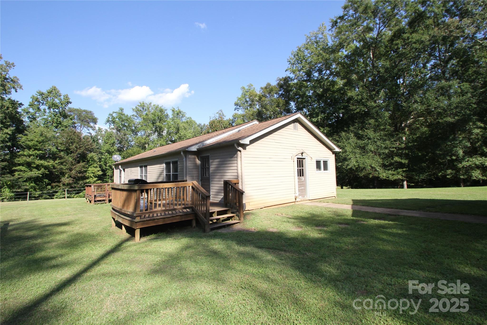 3744 Hunting Country Road