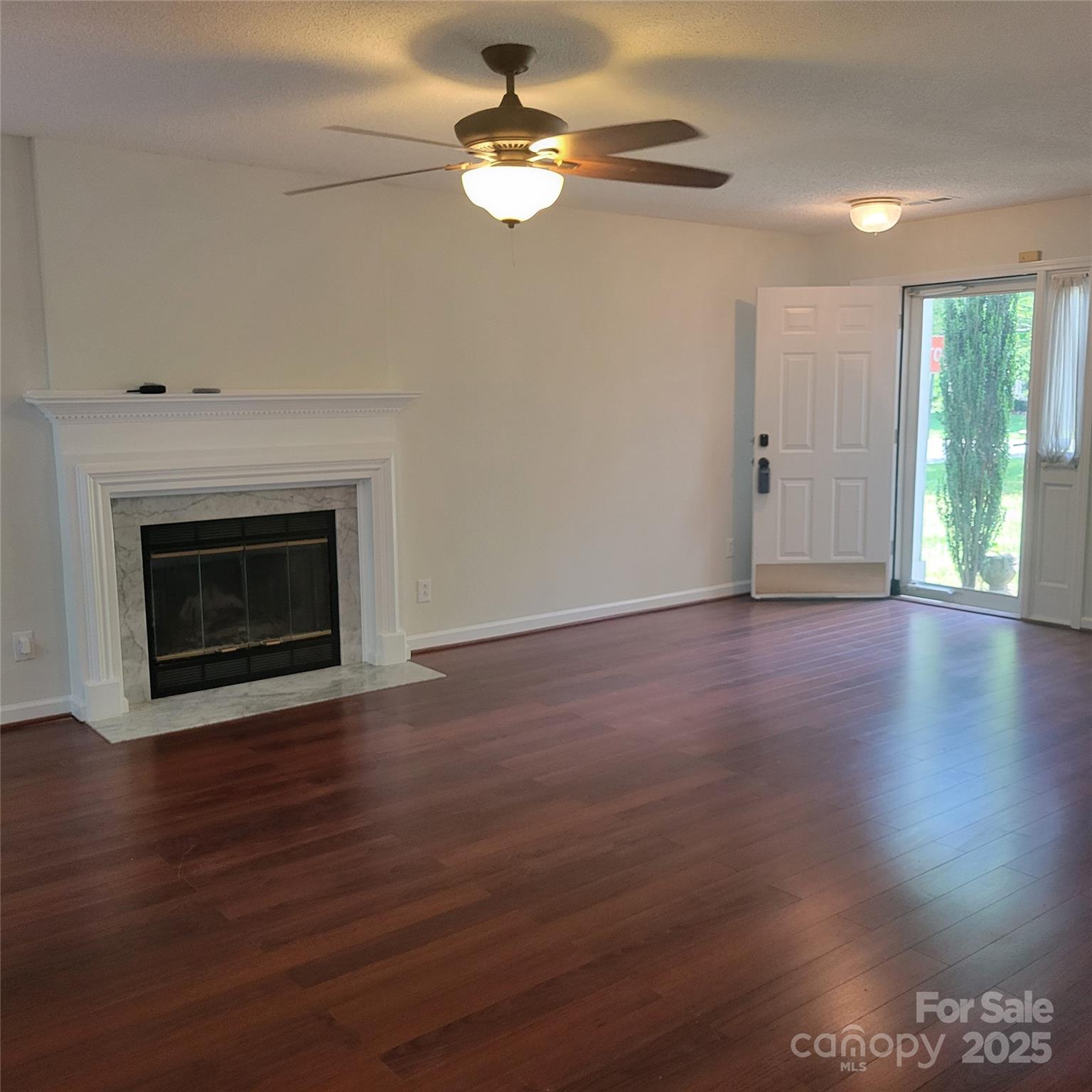 13039 Peacock Lane