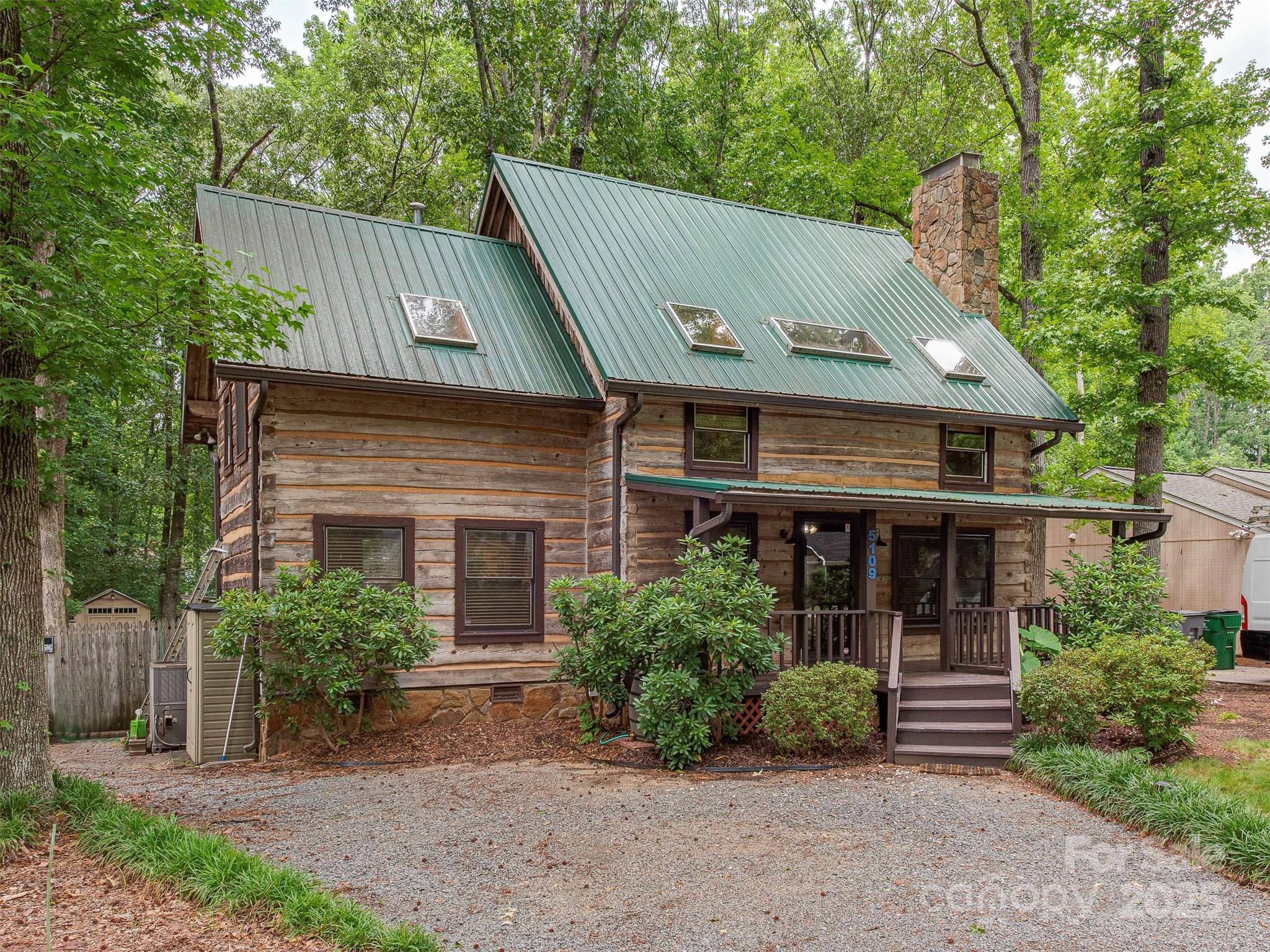 5109 Walnut Grove Lane