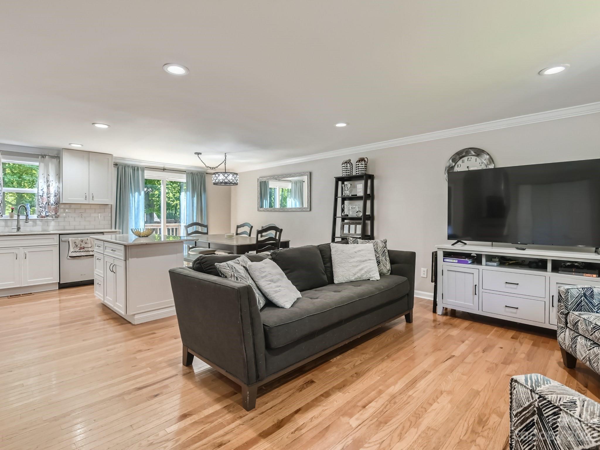 Lawyers Station - Residential
