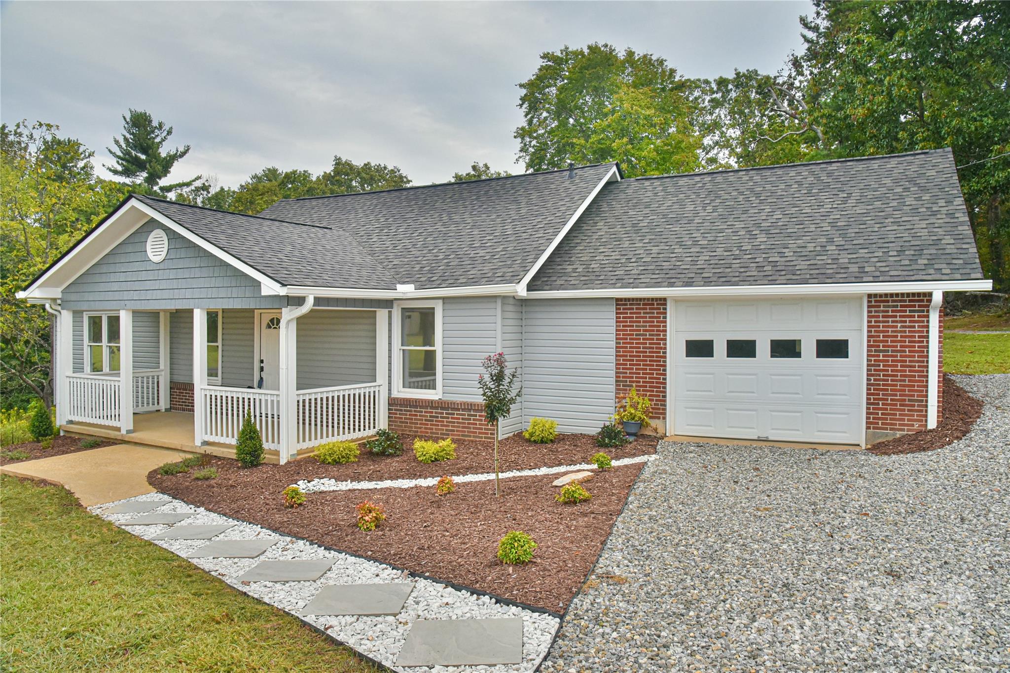 134 Goldview Road