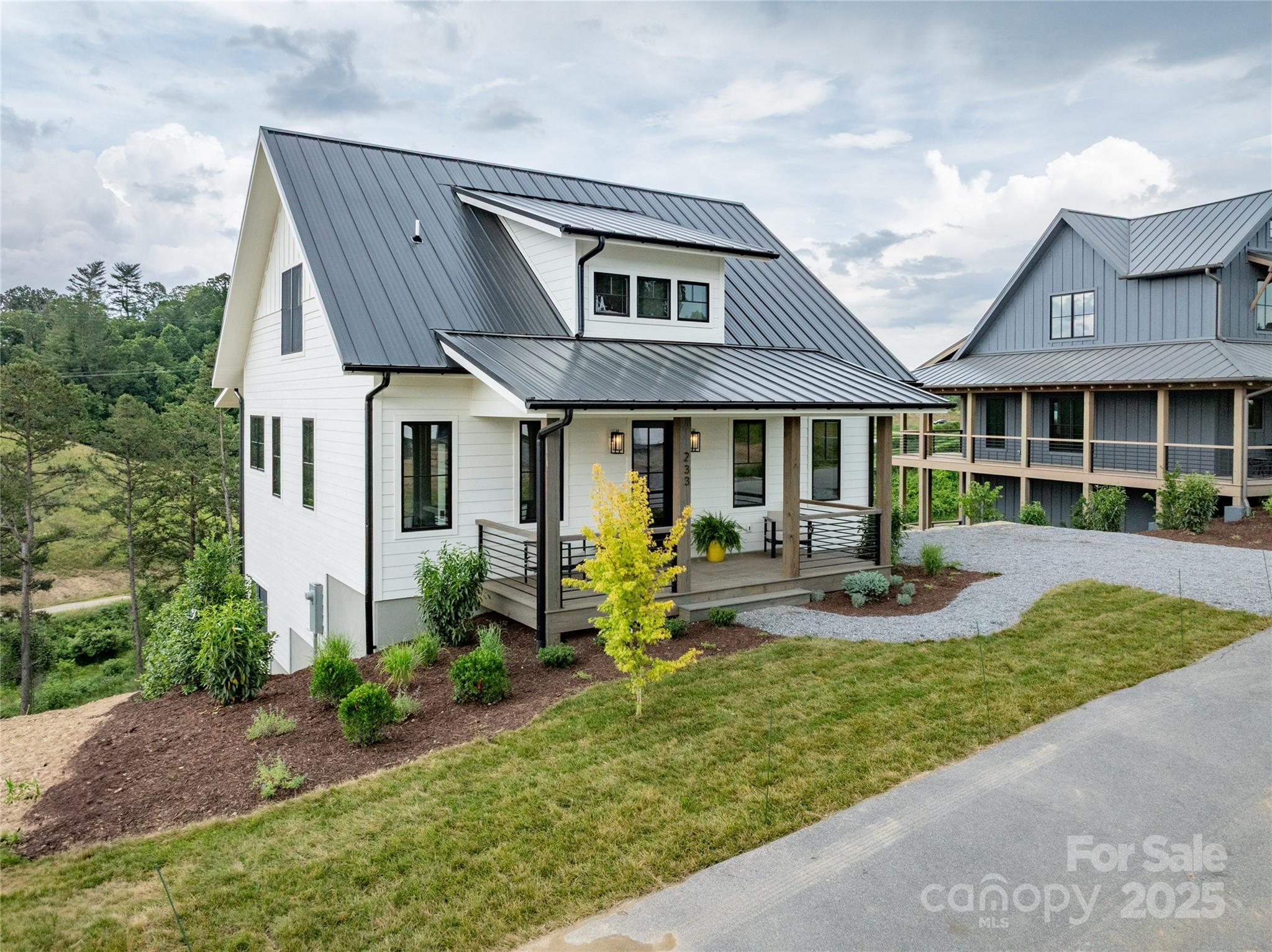 233 Westridge Farm Road 23