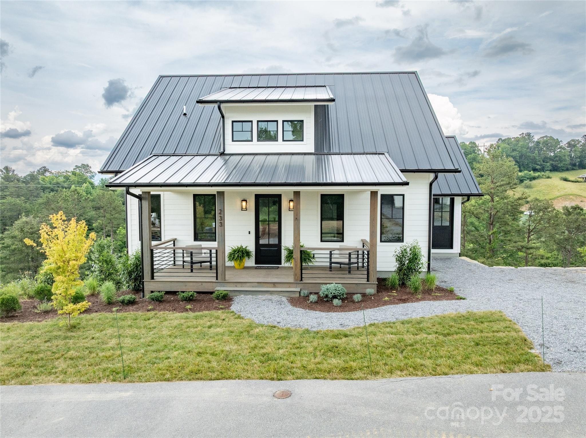 233 Westridge Farm Road 23