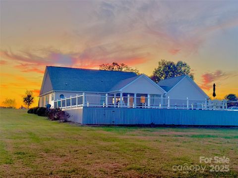 4140 Davis Road Maiden NC 28650