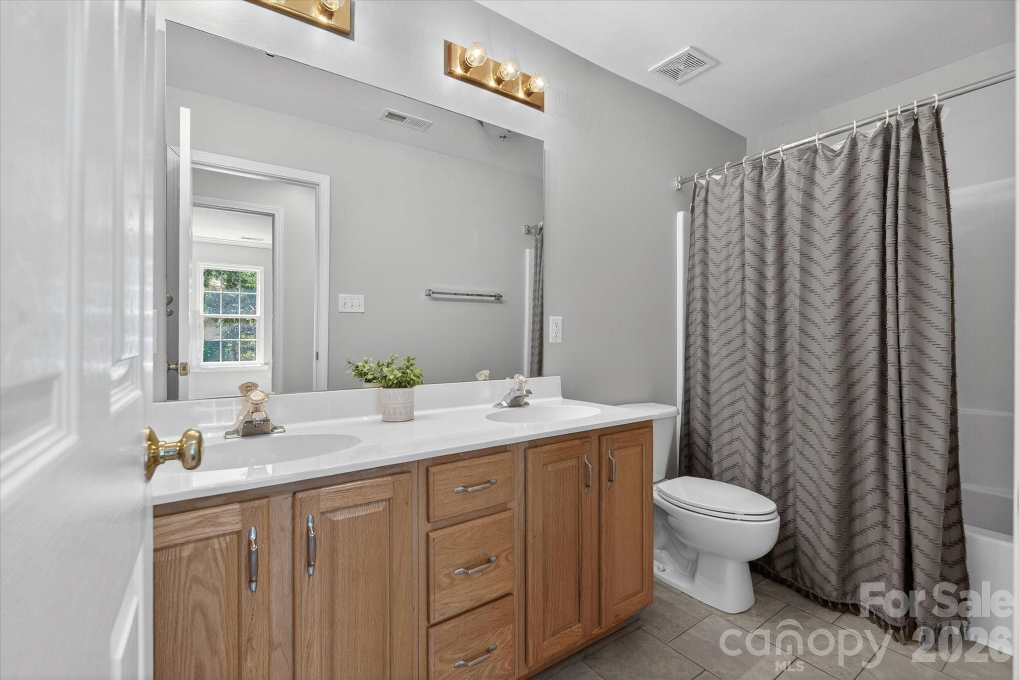 Hunter Oaks - Residential