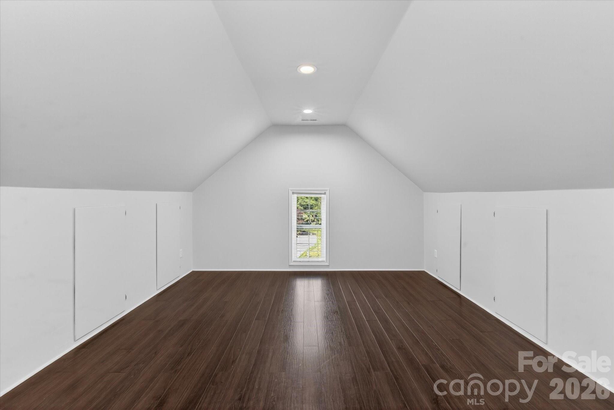 Hunter Oaks - Residential