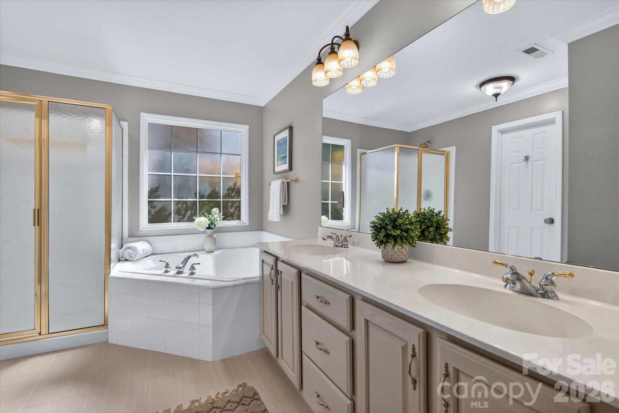 Hunter Oaks - Residential