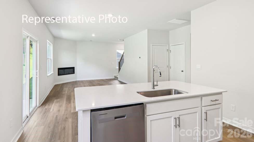 The Hamptons at Hickory - Residential