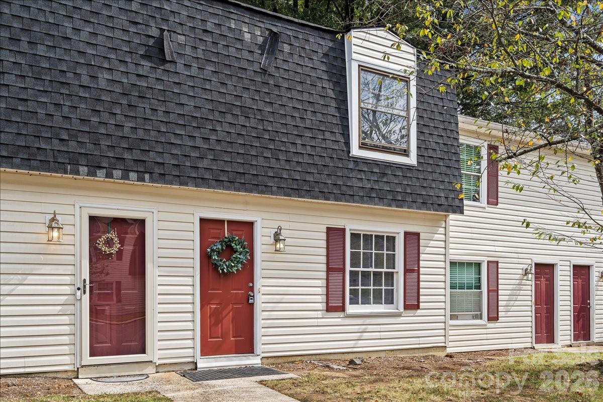 2220 Yorkhills Drive 2