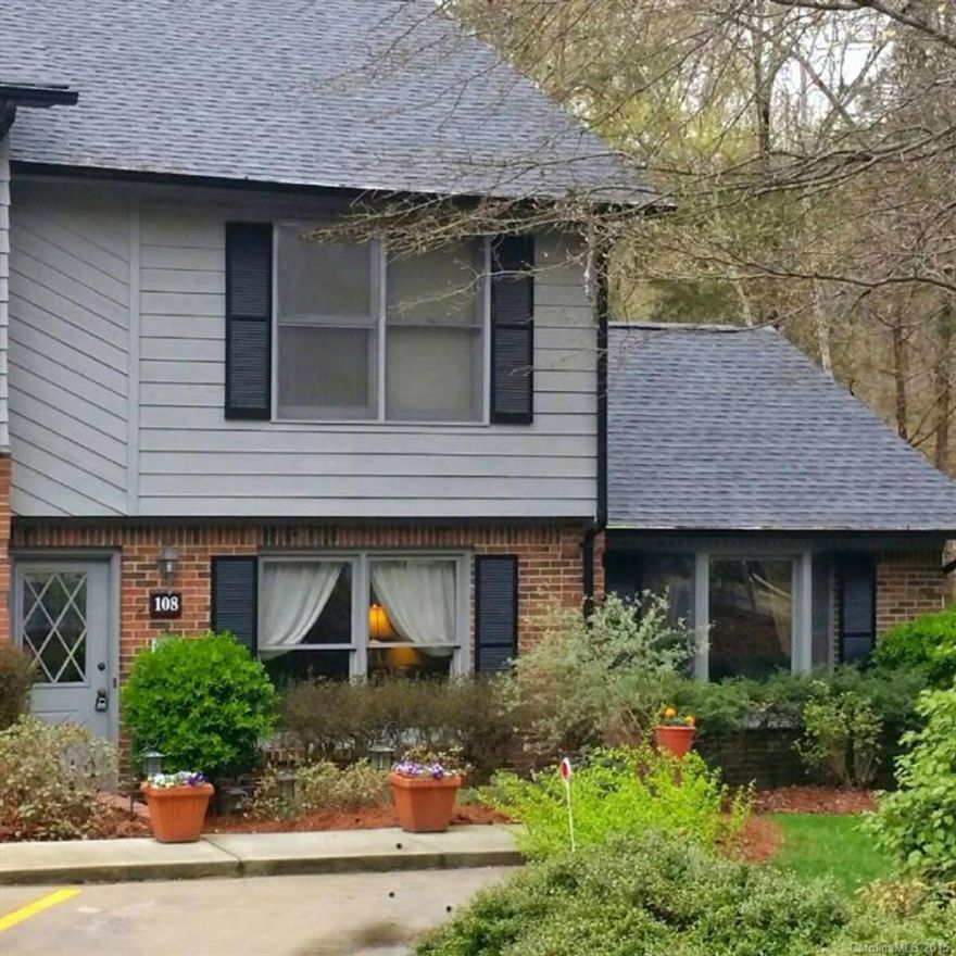 End unit townhome in the heart of Fort Mill -- convenient to shopping, restaurants and great Fort Mill schools.  Granite counters, new flooring, and stainless steel appliances in open kitchen. New hardwood floors in great room. Master down features remodeled master bath with granite counters. Built-in storage in upstairs bedroom. Enjoy the outdoors from the wooded private backyard with large deck, or relax by the community pool.