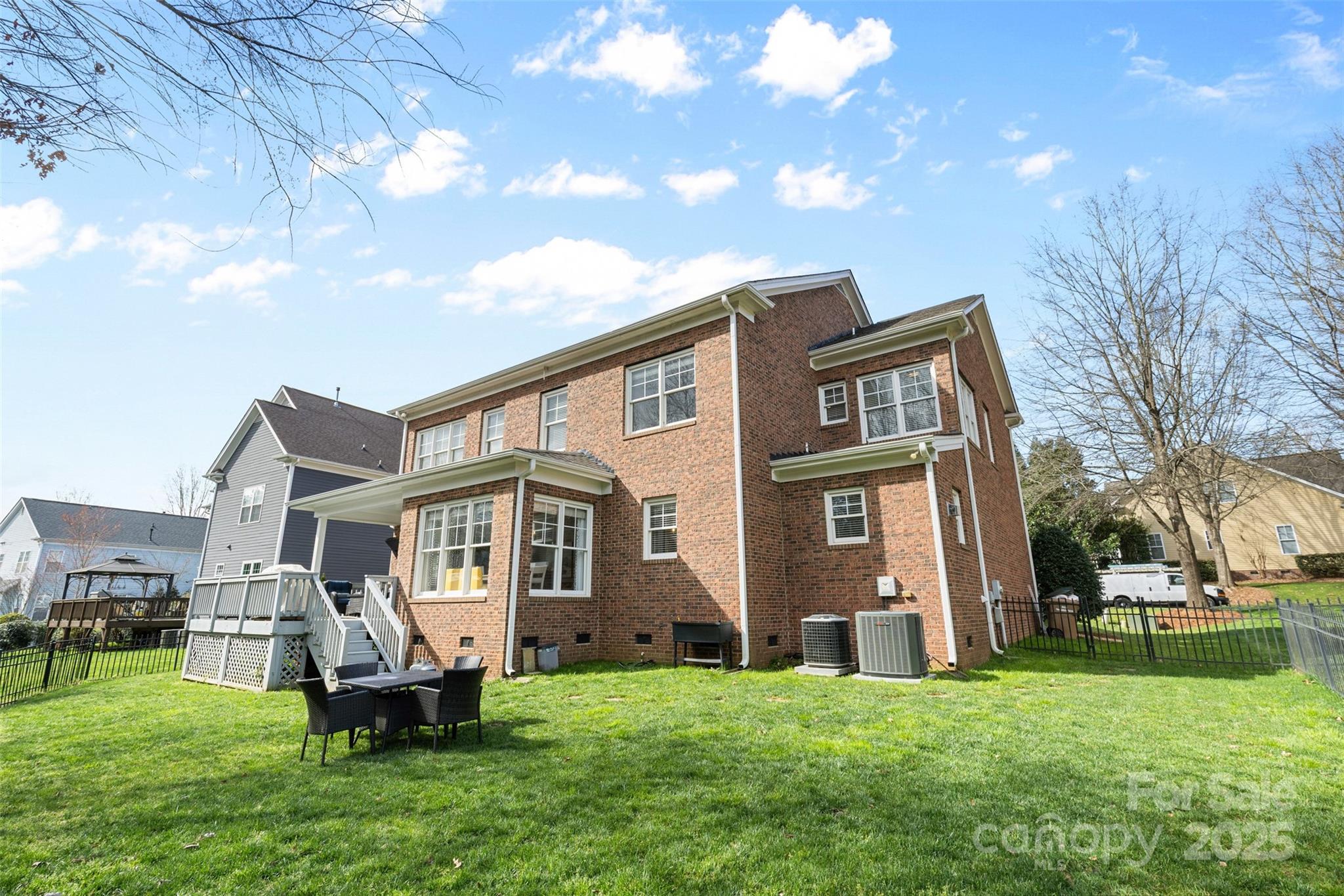 Quellin - Residential