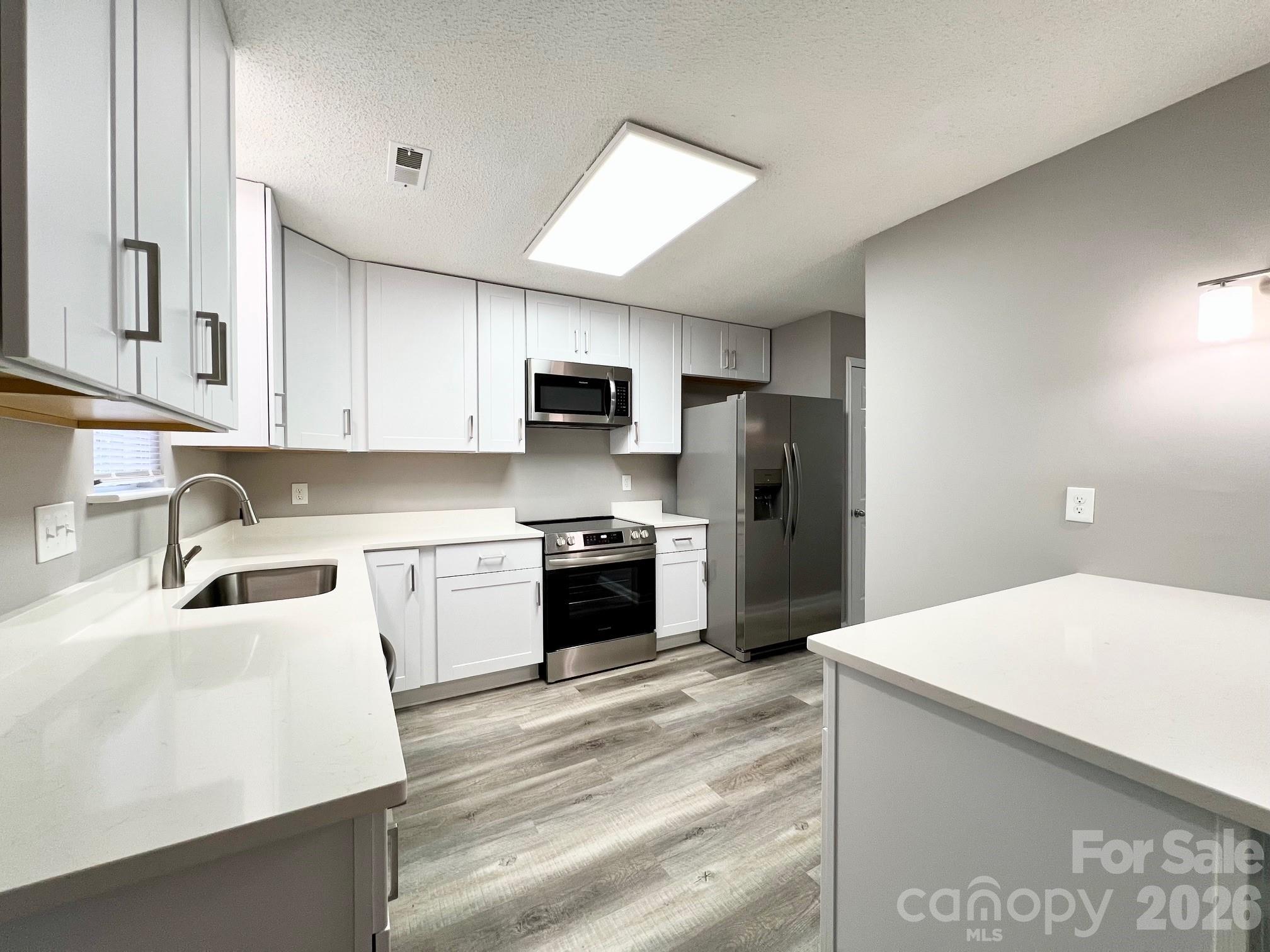 1731 Teddington Drive