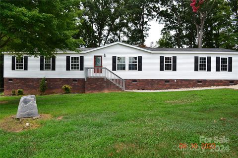 Single Family Residence in Stanfield NC 14335 Saint Johns Drive.jpg