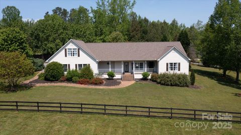 2409 Golf Course Road Columbus NC 28722