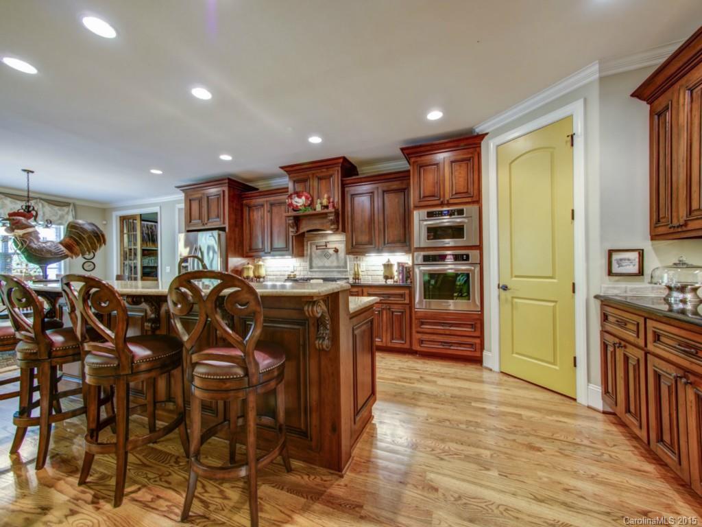 The Coves On River Oaks - Residential