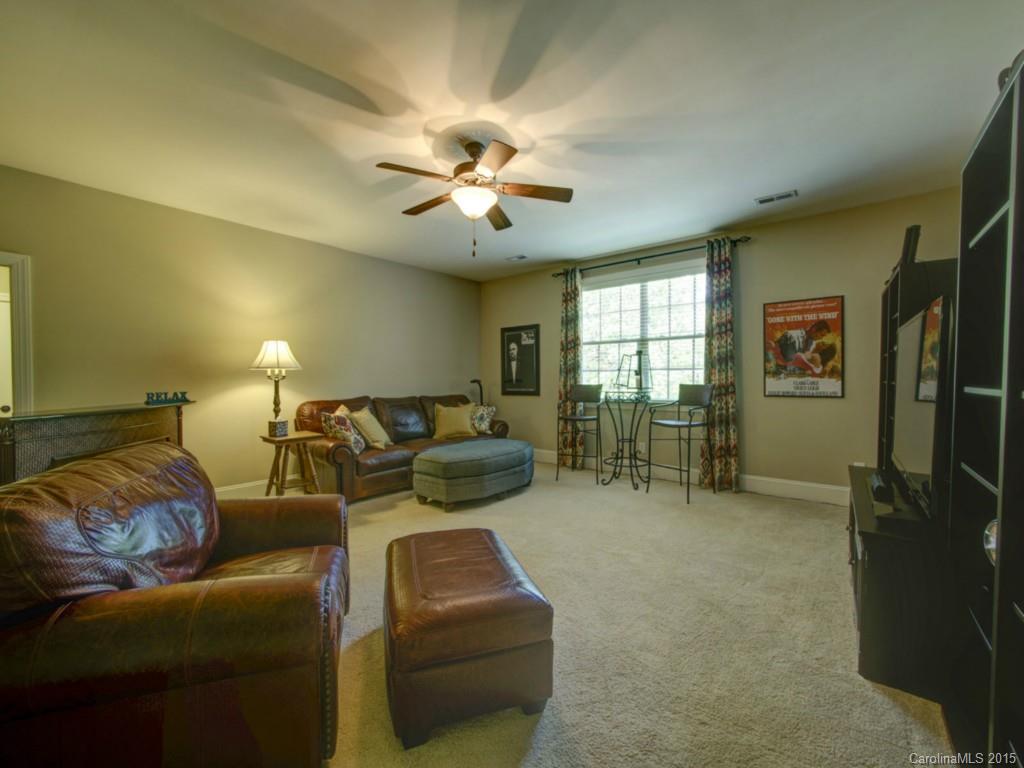 The Coves On River Oaks - Residential