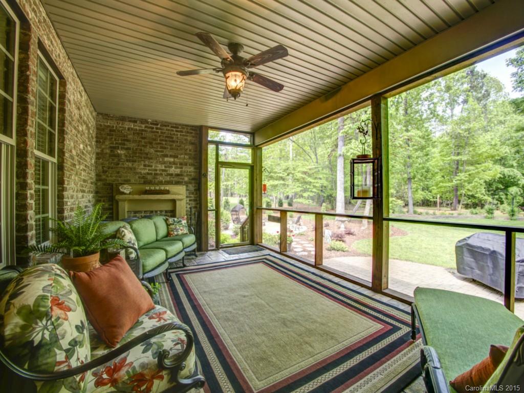 The Coves On River Oaks - Residential