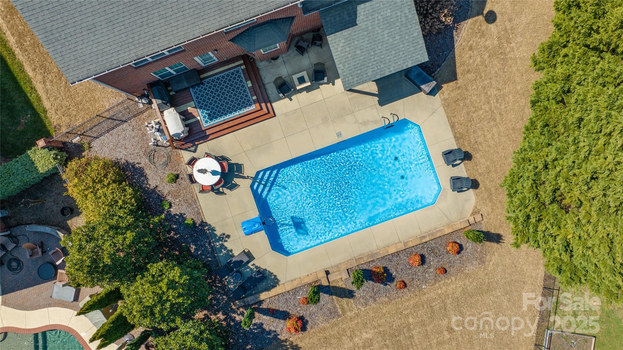 5608 Old Town Lane