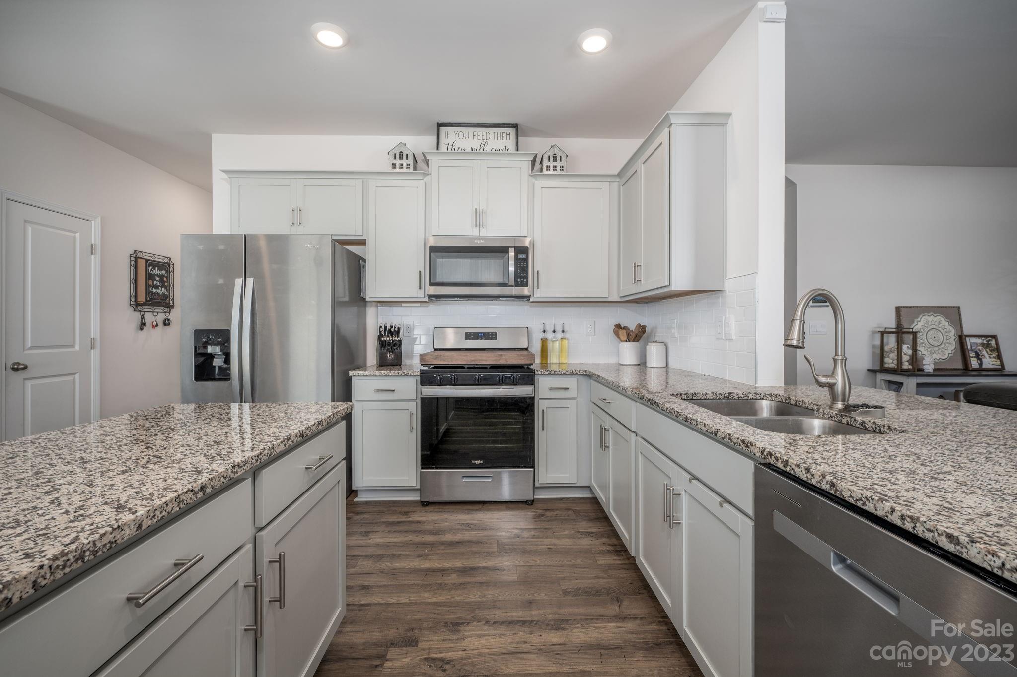 Azalea Ridge - Residential