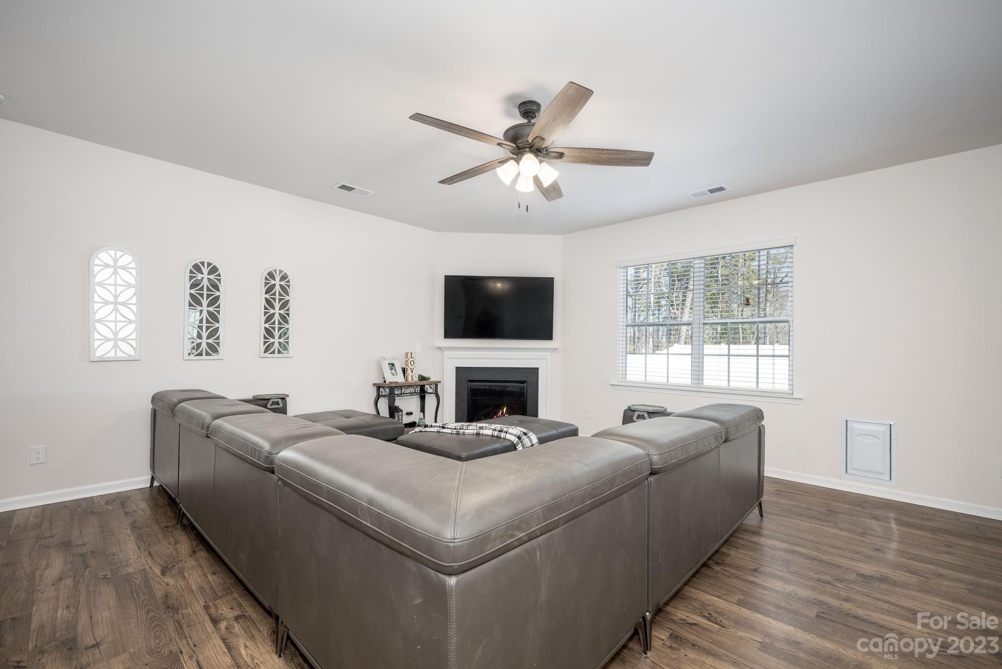 Azalea Ridge - Residential