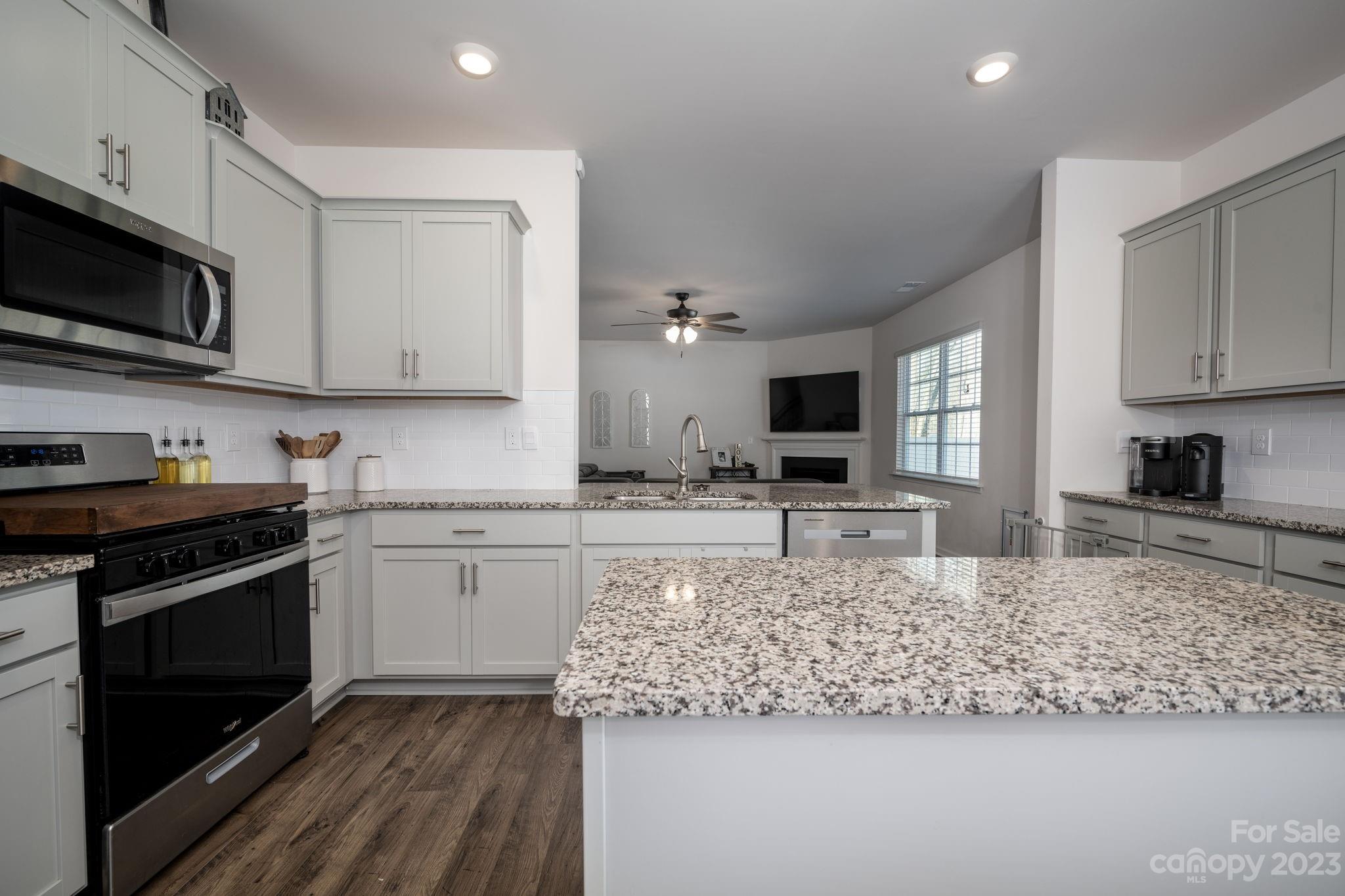 Azalea Ridge - Residential