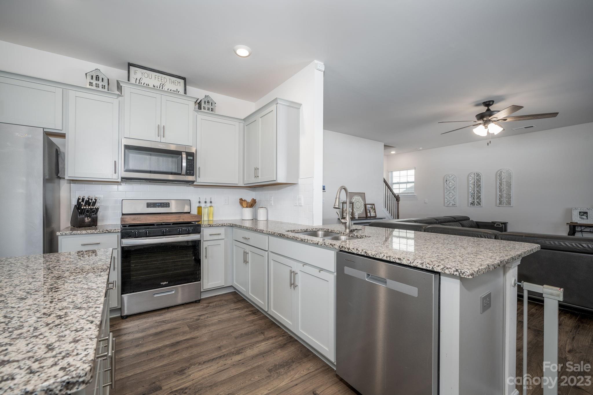 Azalea Ridge - Residential