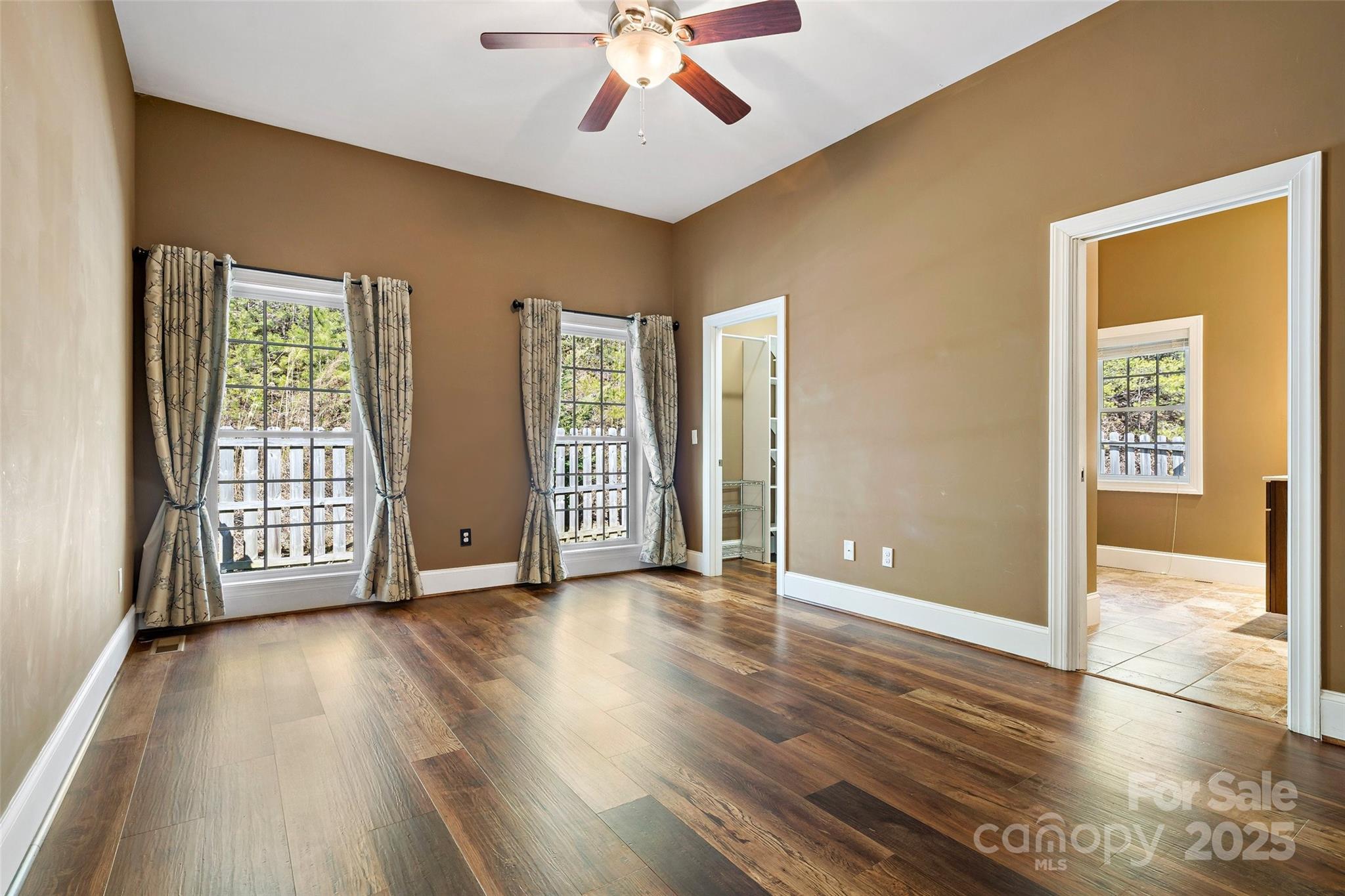 Lace Falls - Residential