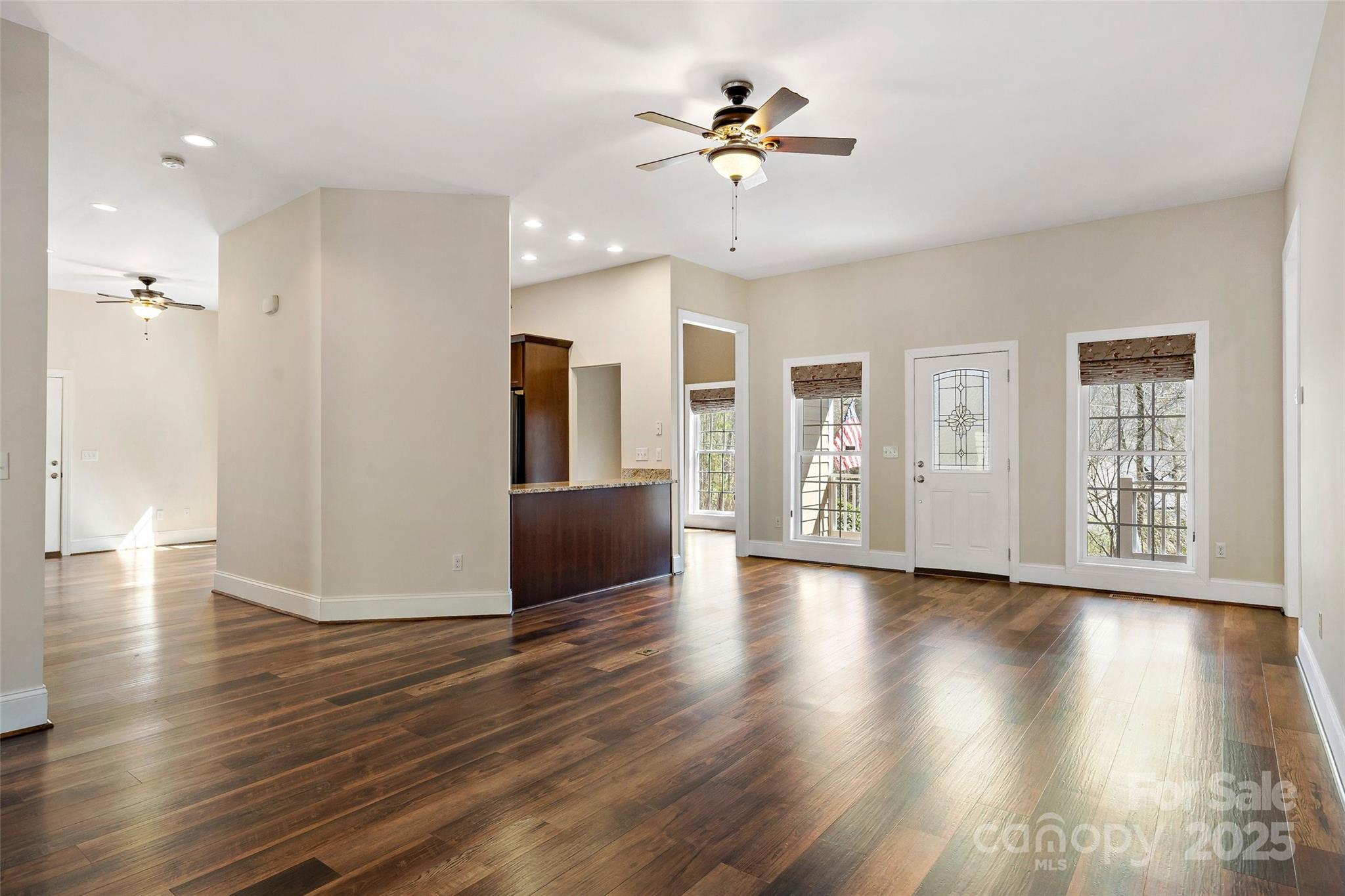 Lace Falls - Residential