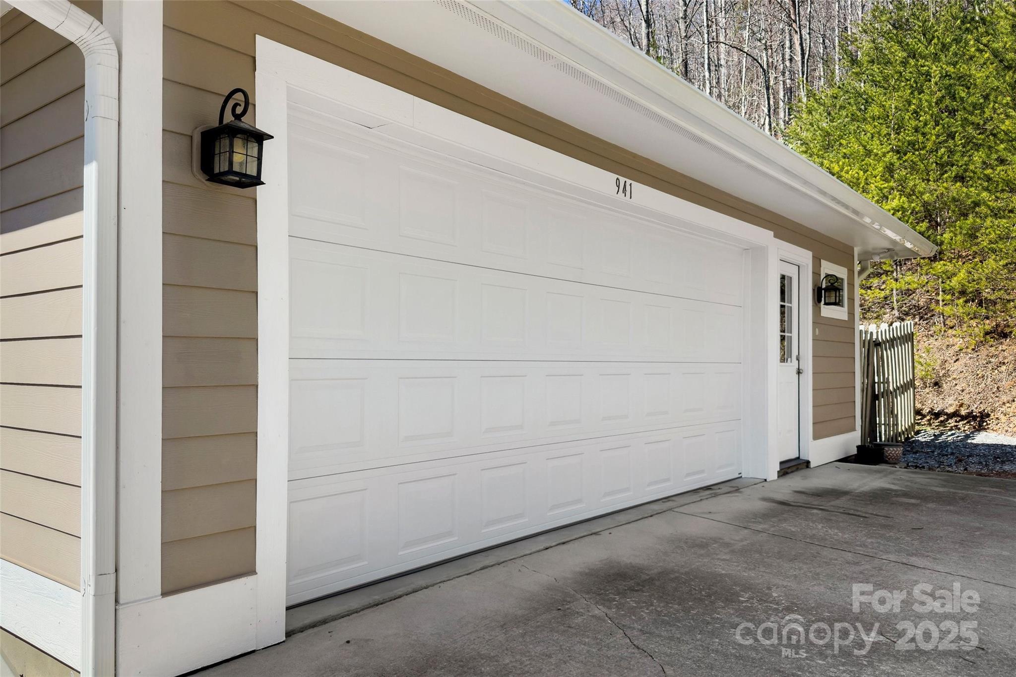 Lace Falls - Residential