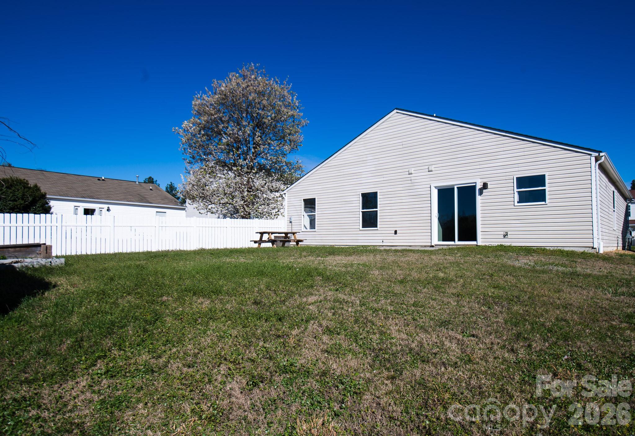 11055 Thousand Oaks Drive