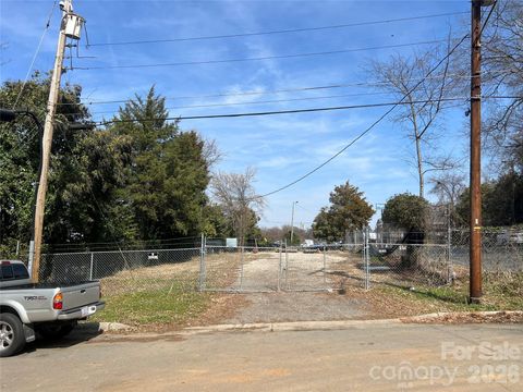 3620 Darby Avenue Charlotte NC 28216