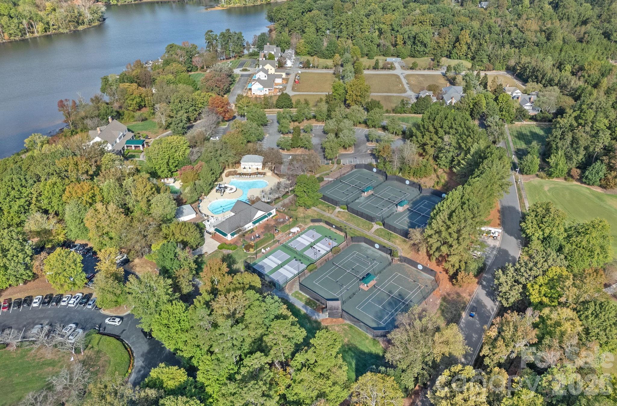 Uwharrie Point - Residential