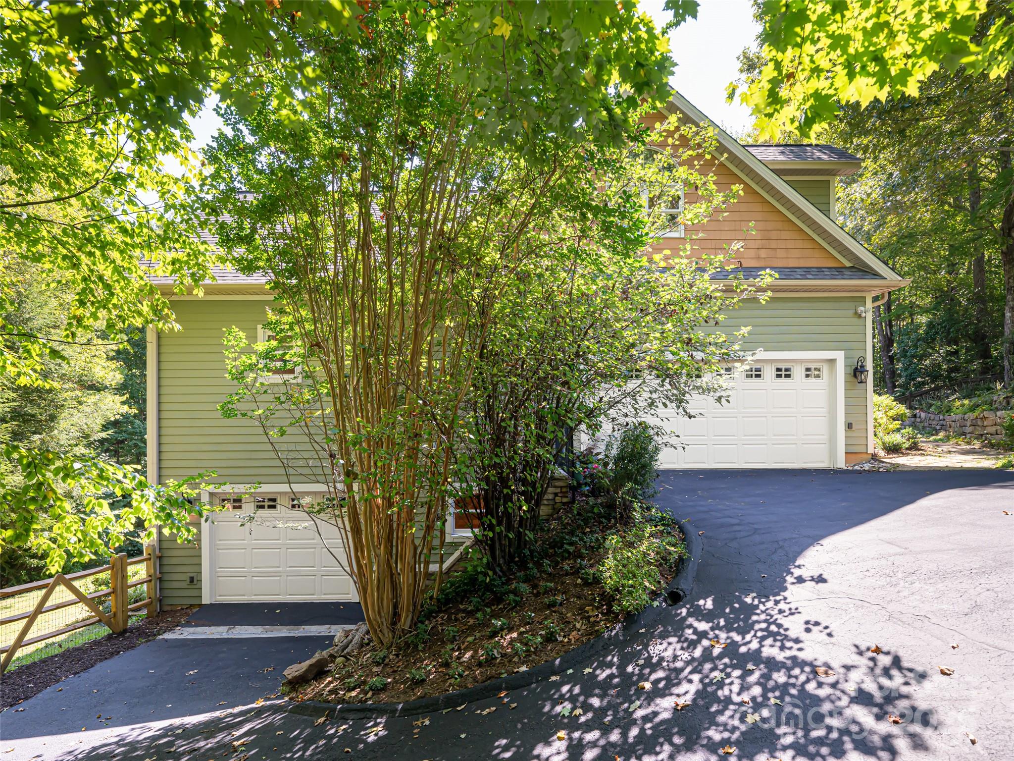 737 Streamside Drive
