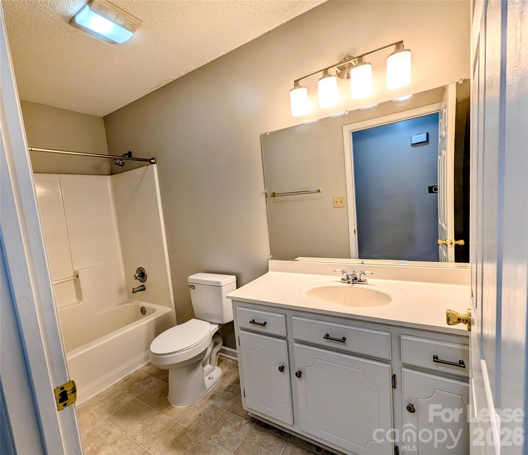 Hawg Hill - Residential Lease