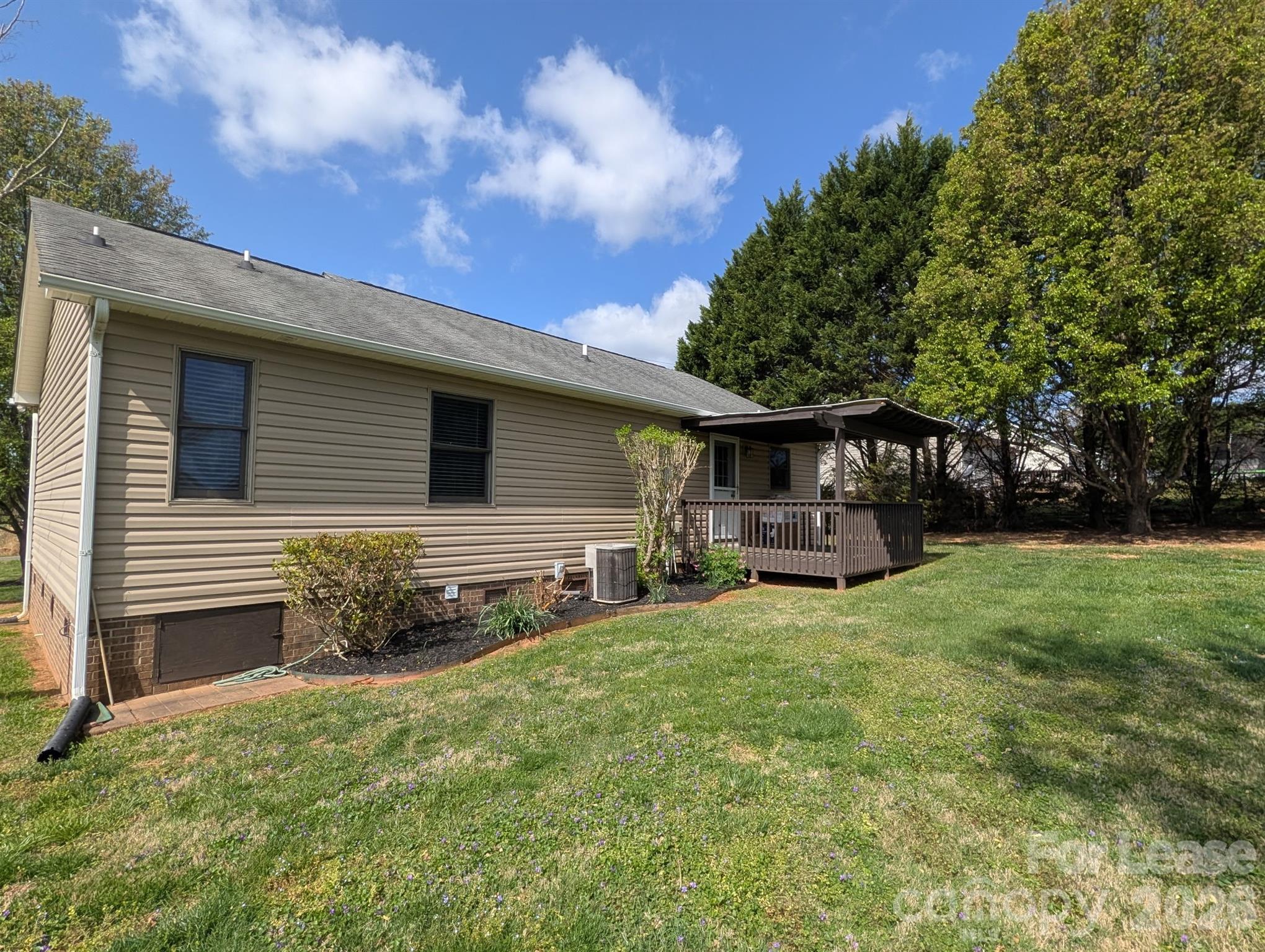 Hawg Hill - Residential Lease