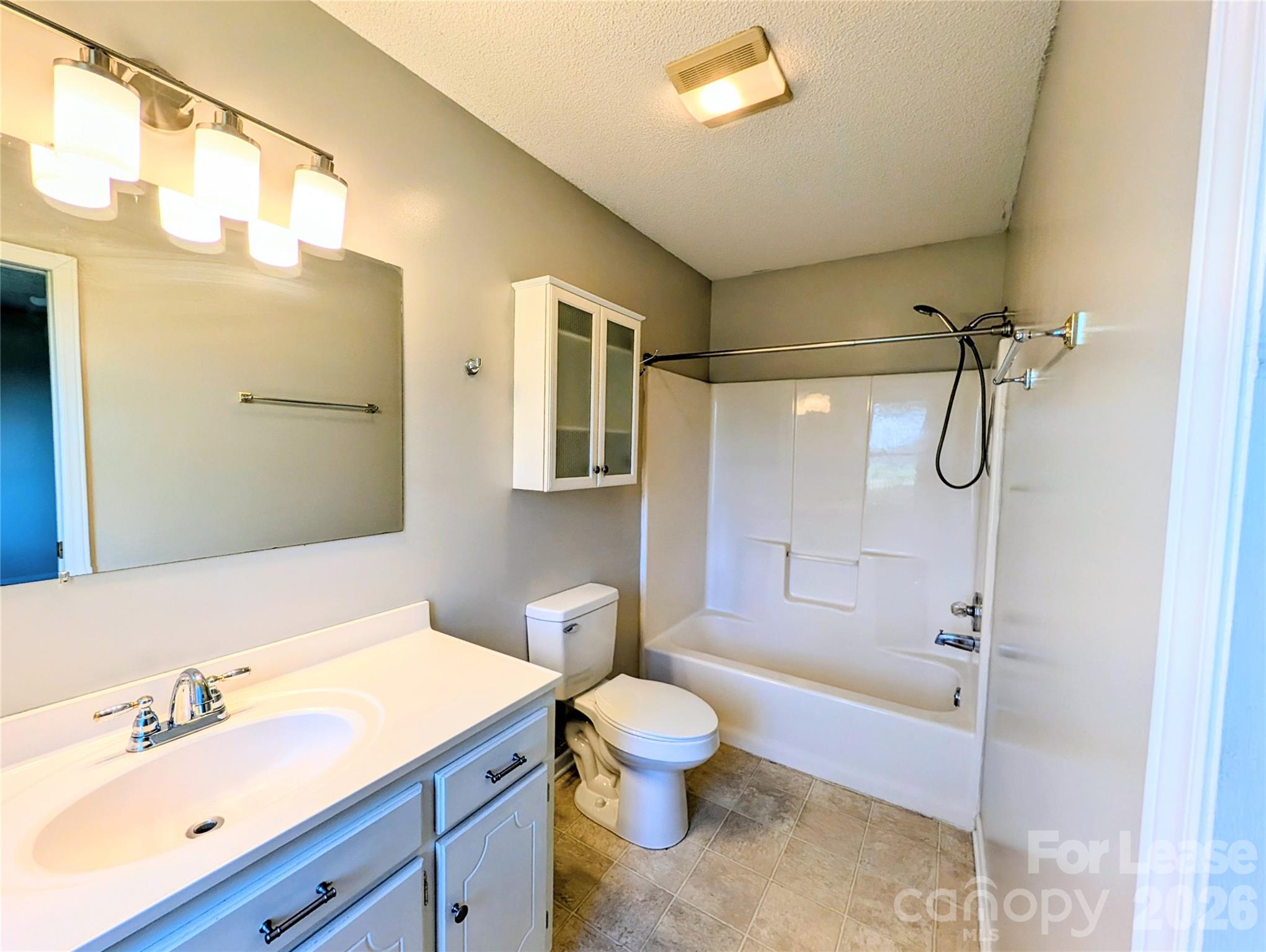 Hawg Hill - Residential Lease