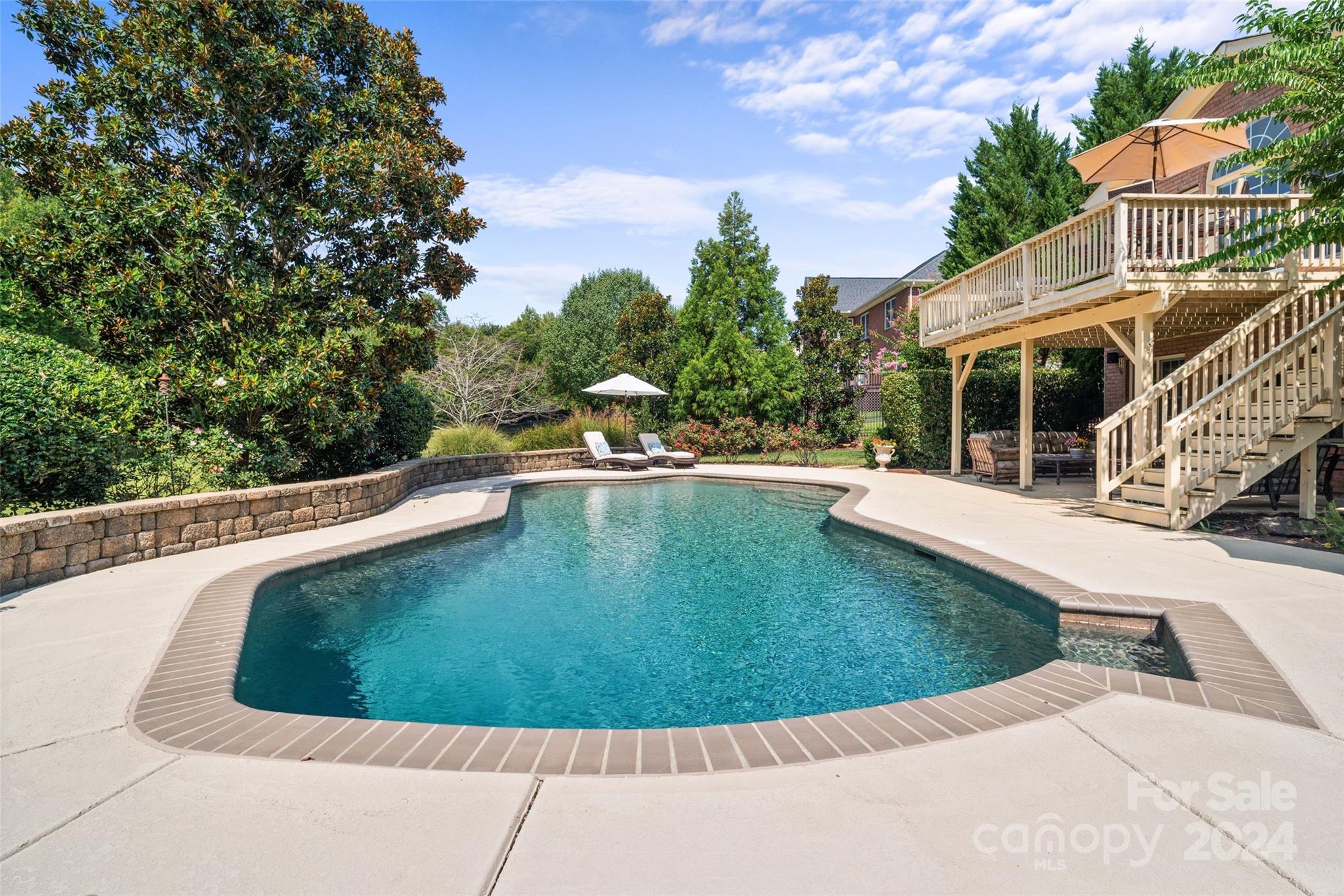 Lake Forest Preserve - Residential