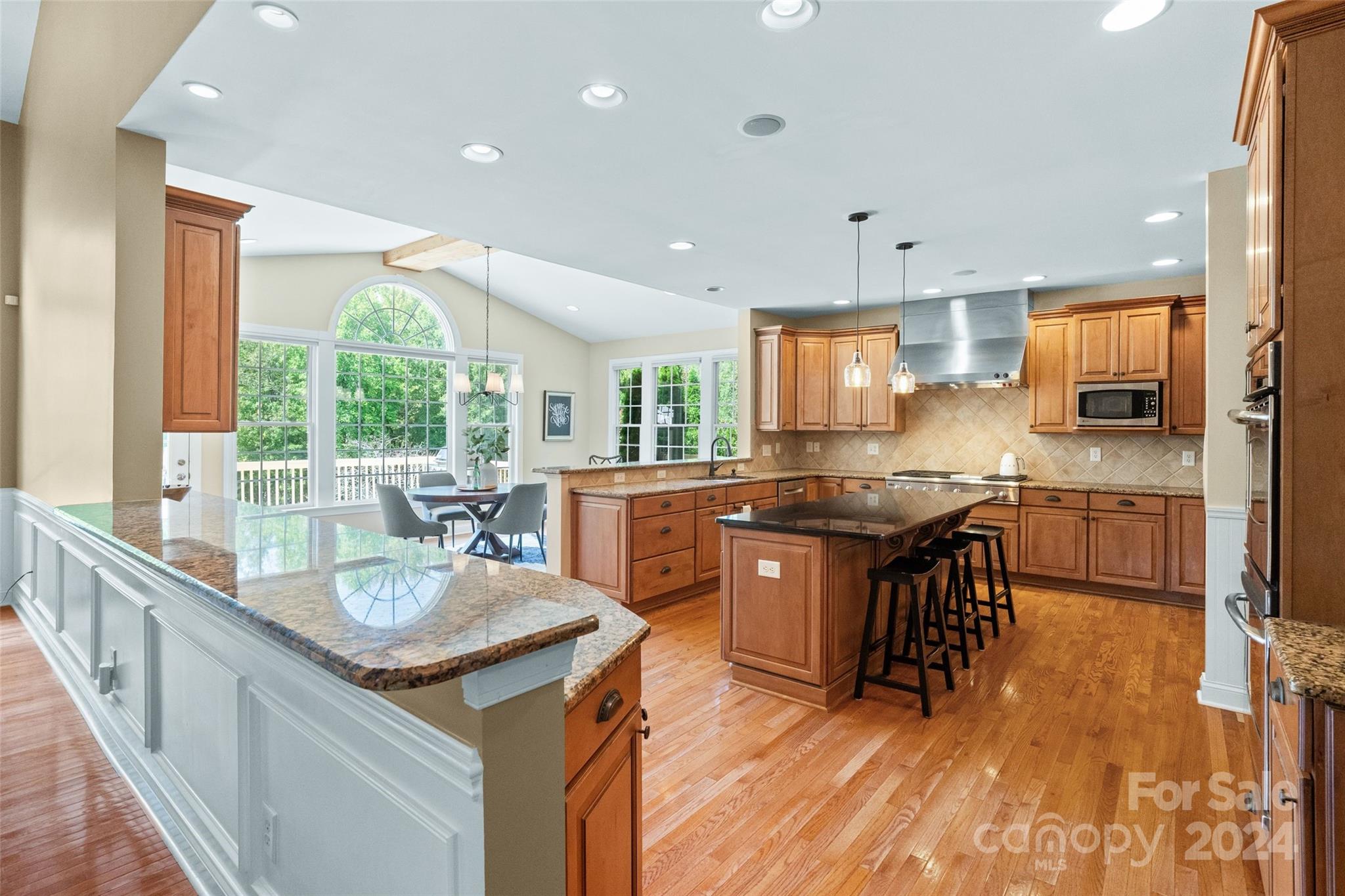 Lake Forest Preserve - Residential