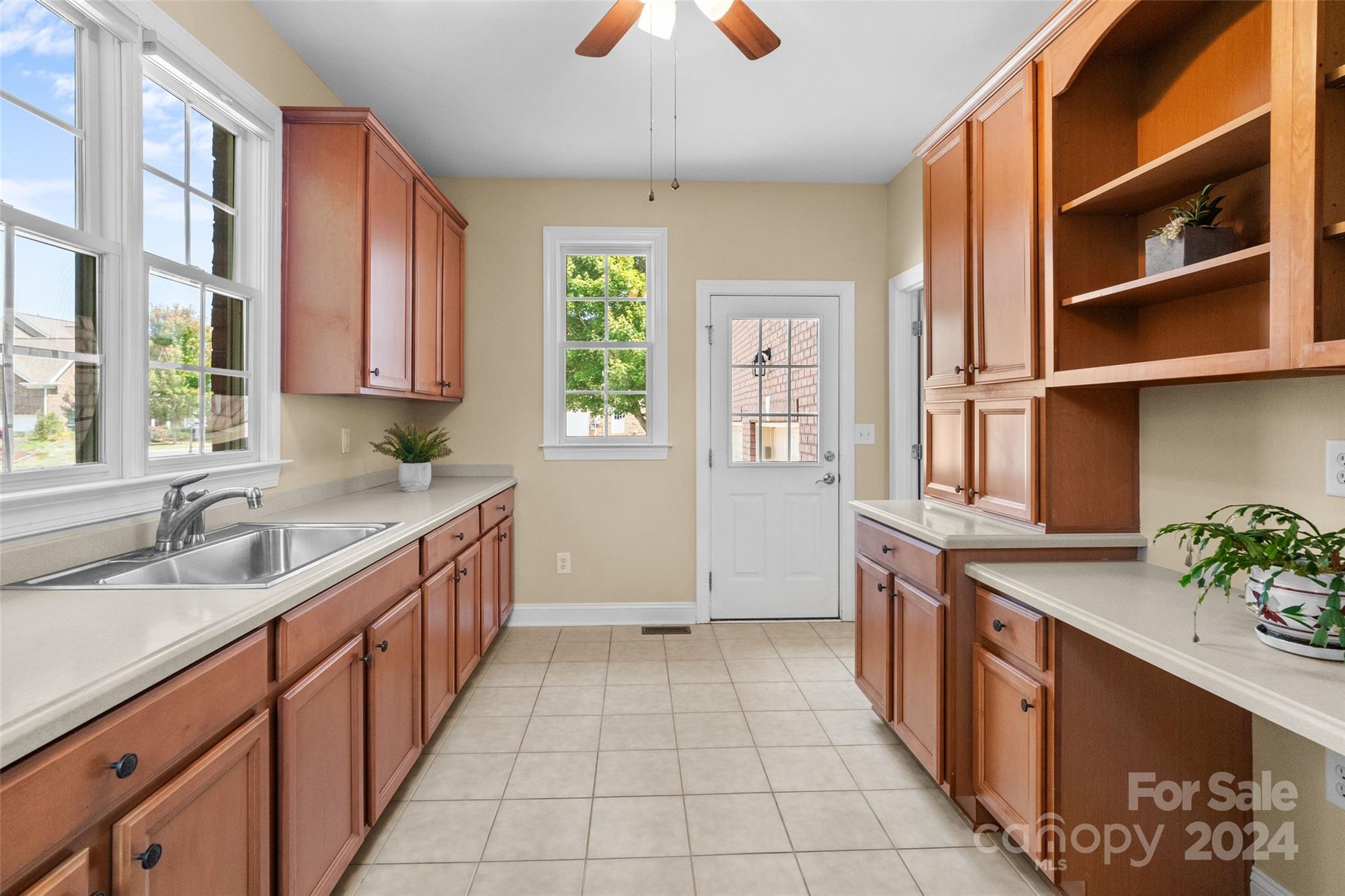 Lake Forest Preserve - Residential