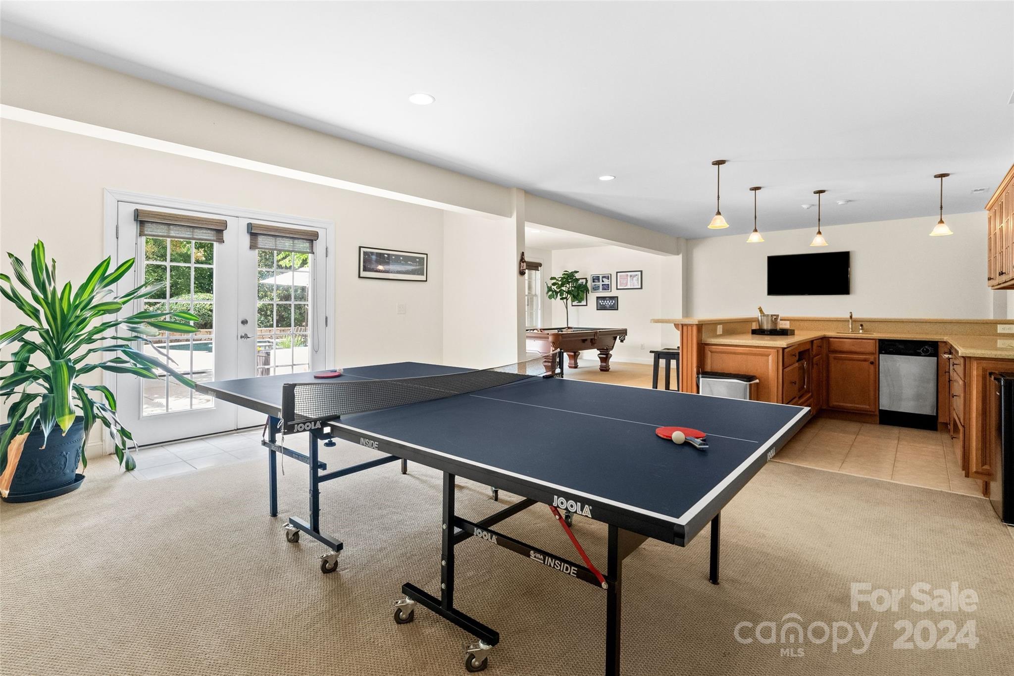 Lake Forest Preserve - Residential