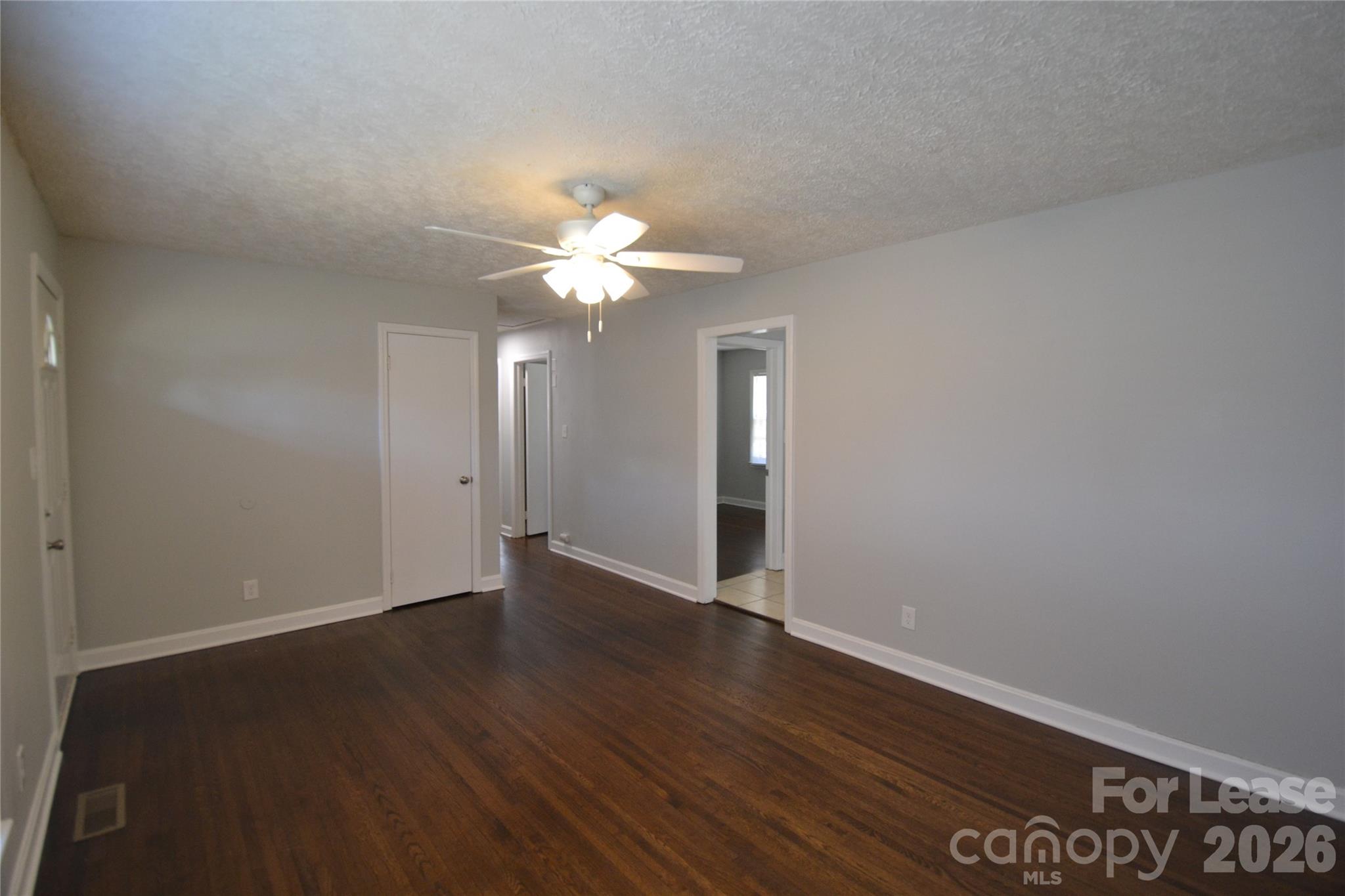 3844 Crestridge Drive